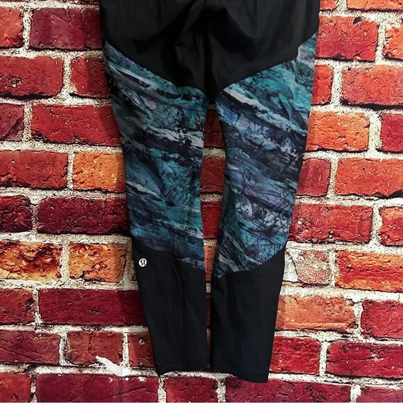 Lululemon leggings size 8 - Picture 6 of 9